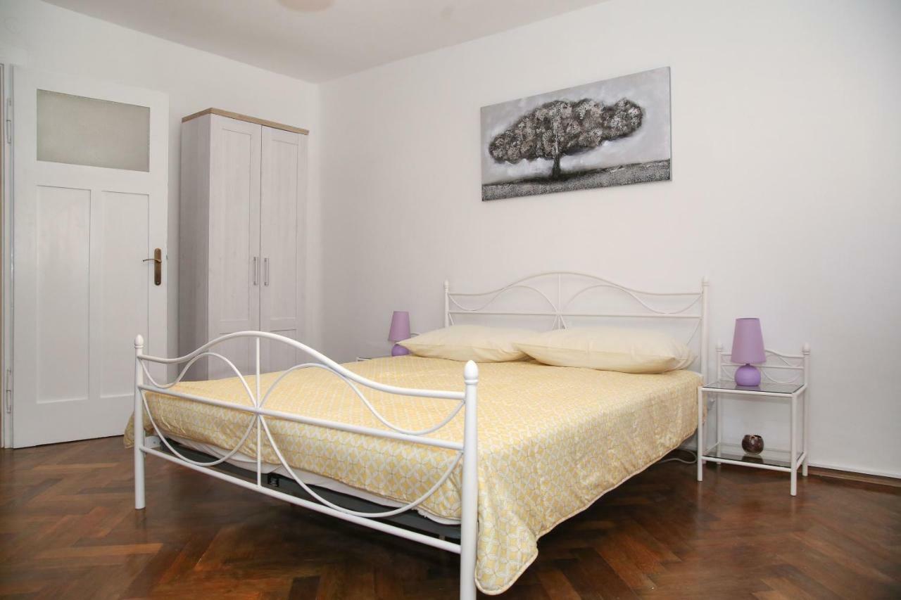 Apartment Mango Split Luaran gambar